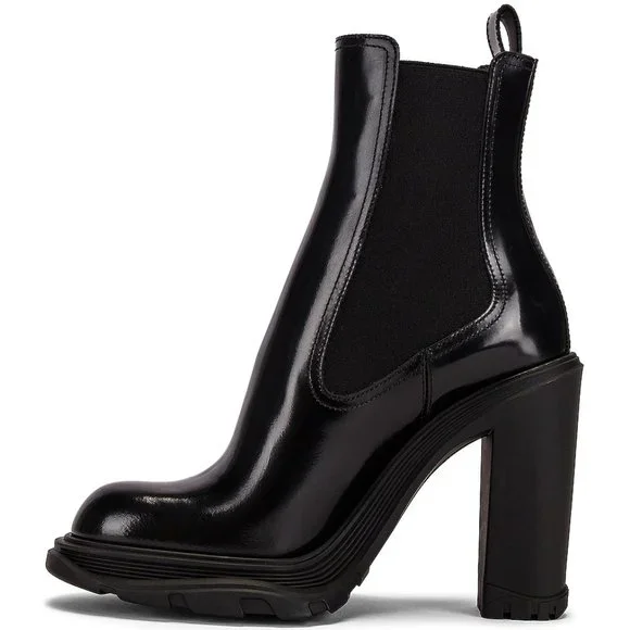 NEW Alexander McQueen Tread Slick Chelsea Leather Ankle Boots Heeled Black 5.5 - Picture 4 of 5